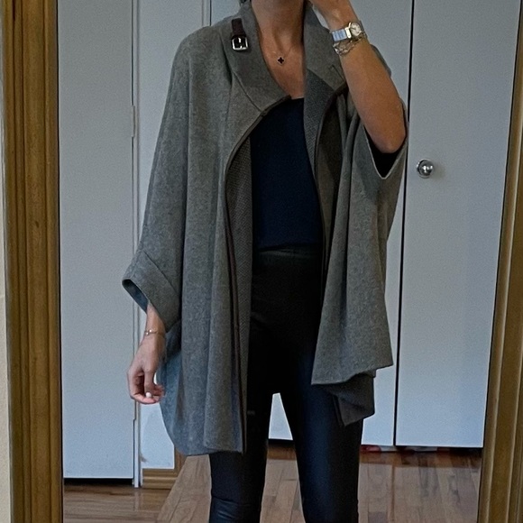 MOSSIMO DUTTI WOOL CAPE SIZE S - Picture 1 of 9